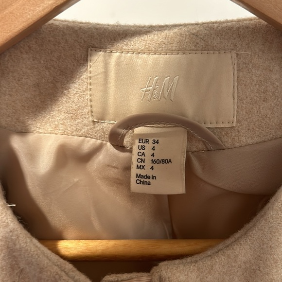 H&M Wool Coat with Tie Waist - Picture 3 of 5